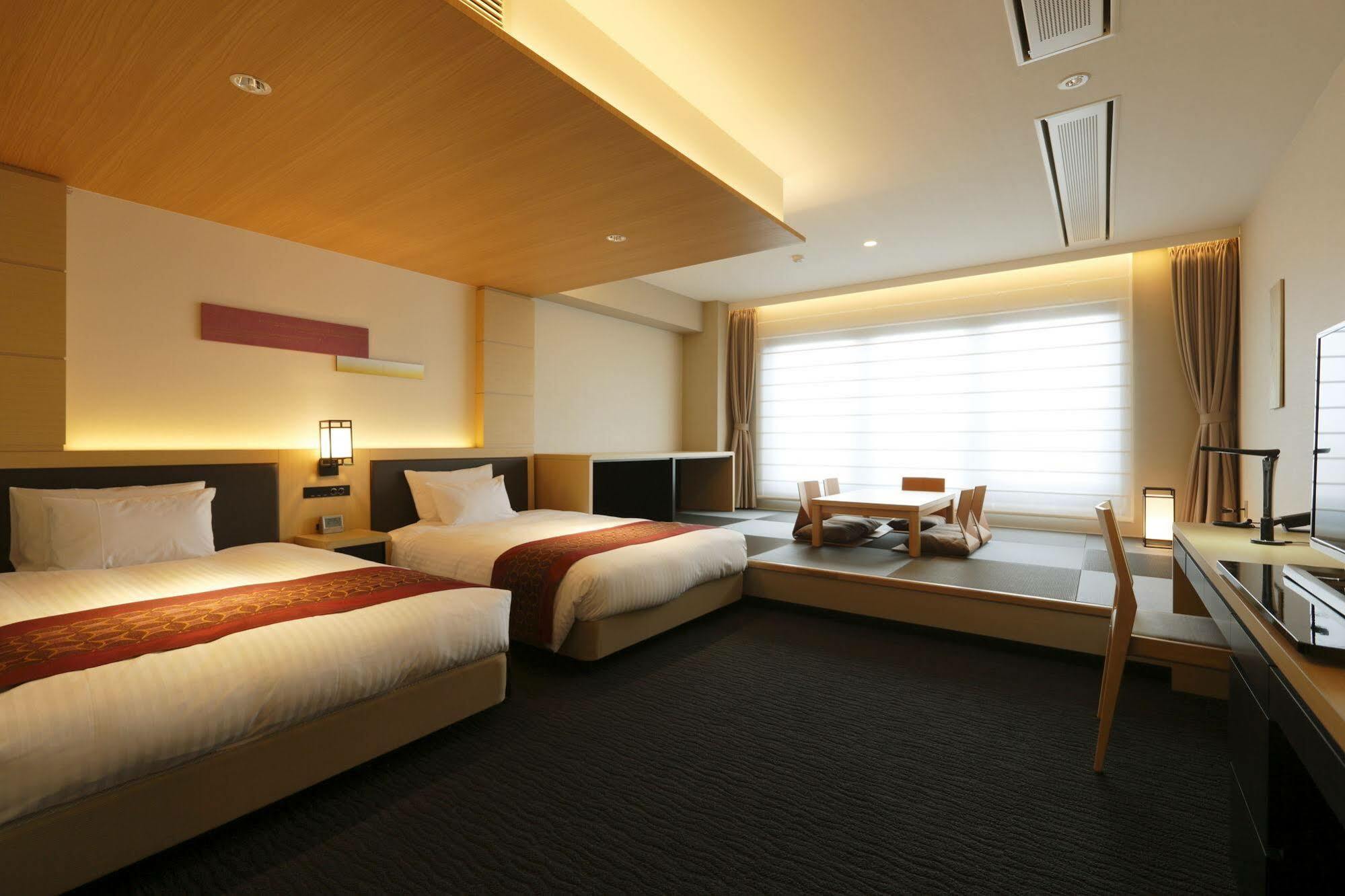 Kanazawa Sainoniwa Hotel Ngoại thất bức ảnh